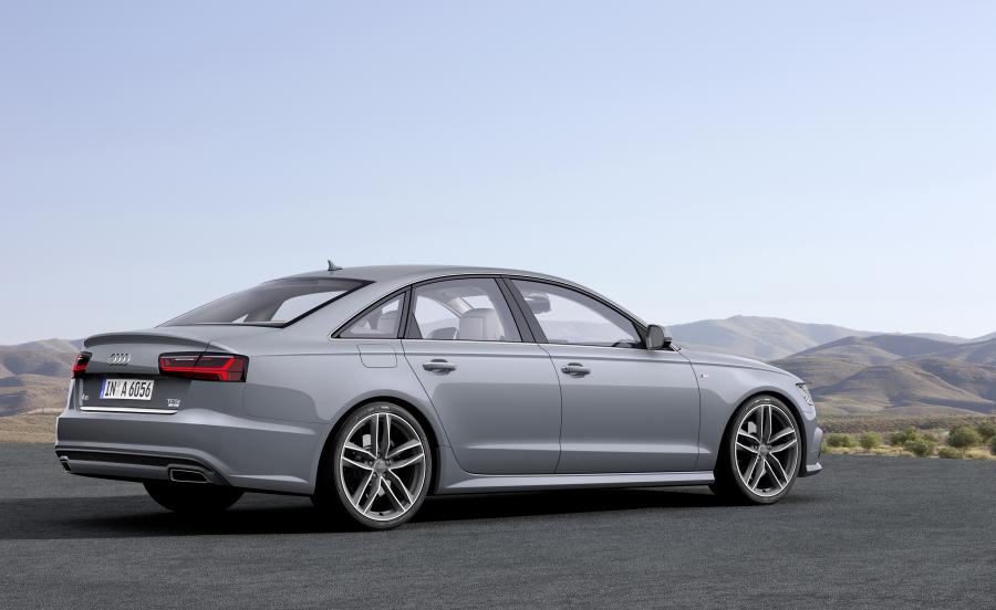  Audi A6 TFSI Ultra S-Line Sedan 2014 года  (фото 2 из 11)